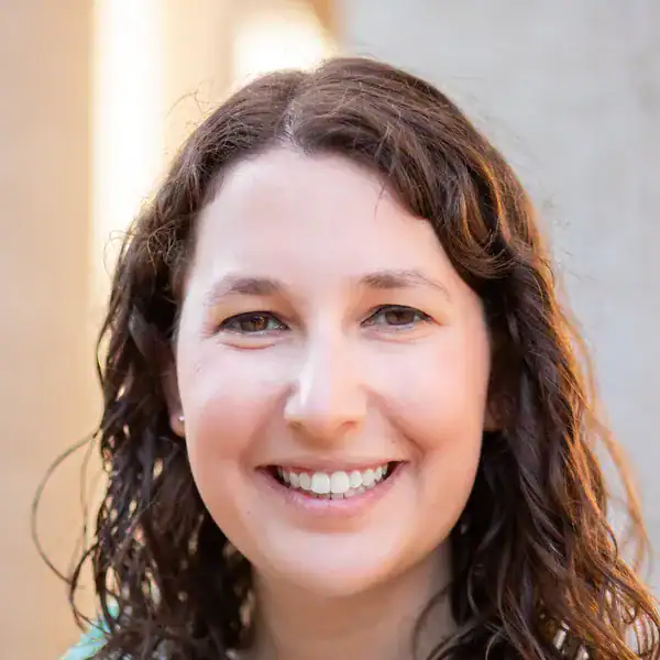 Mindy Marcus, tutor